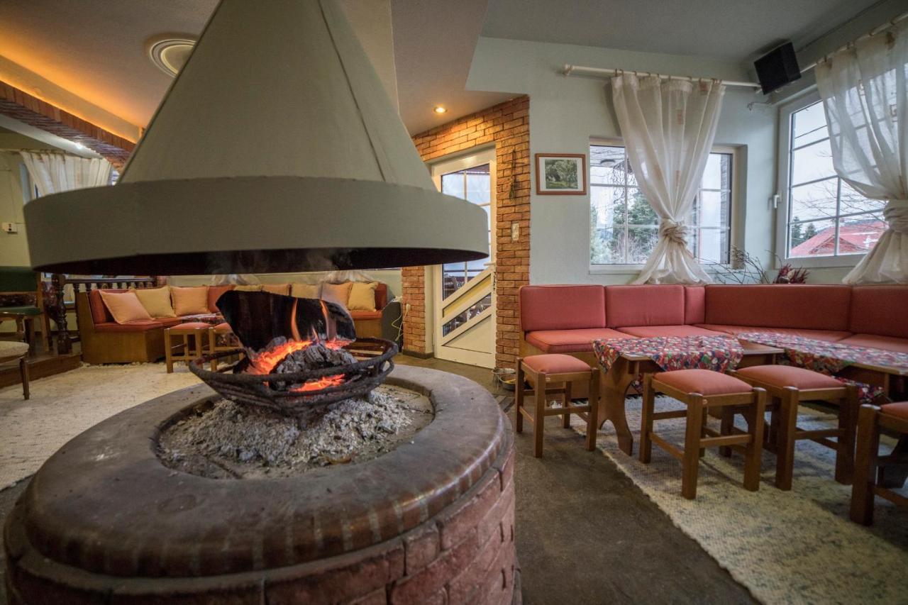 Ξενοδοχειο Παπαναγιωτου Hotel Neraïdochóri Kültér fotó